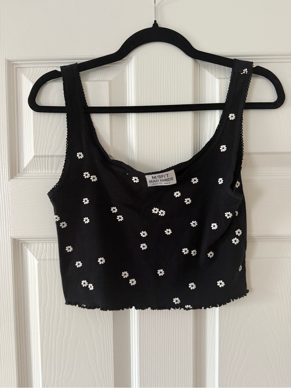 Black Daisy Crop Tank